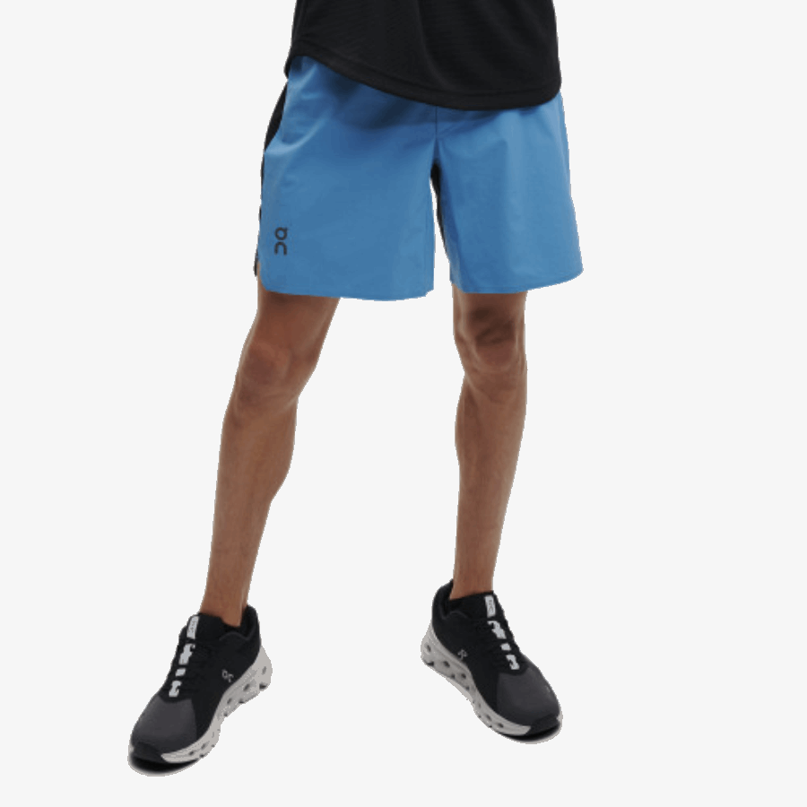 On Running Shorts Ligeros Niagara-black